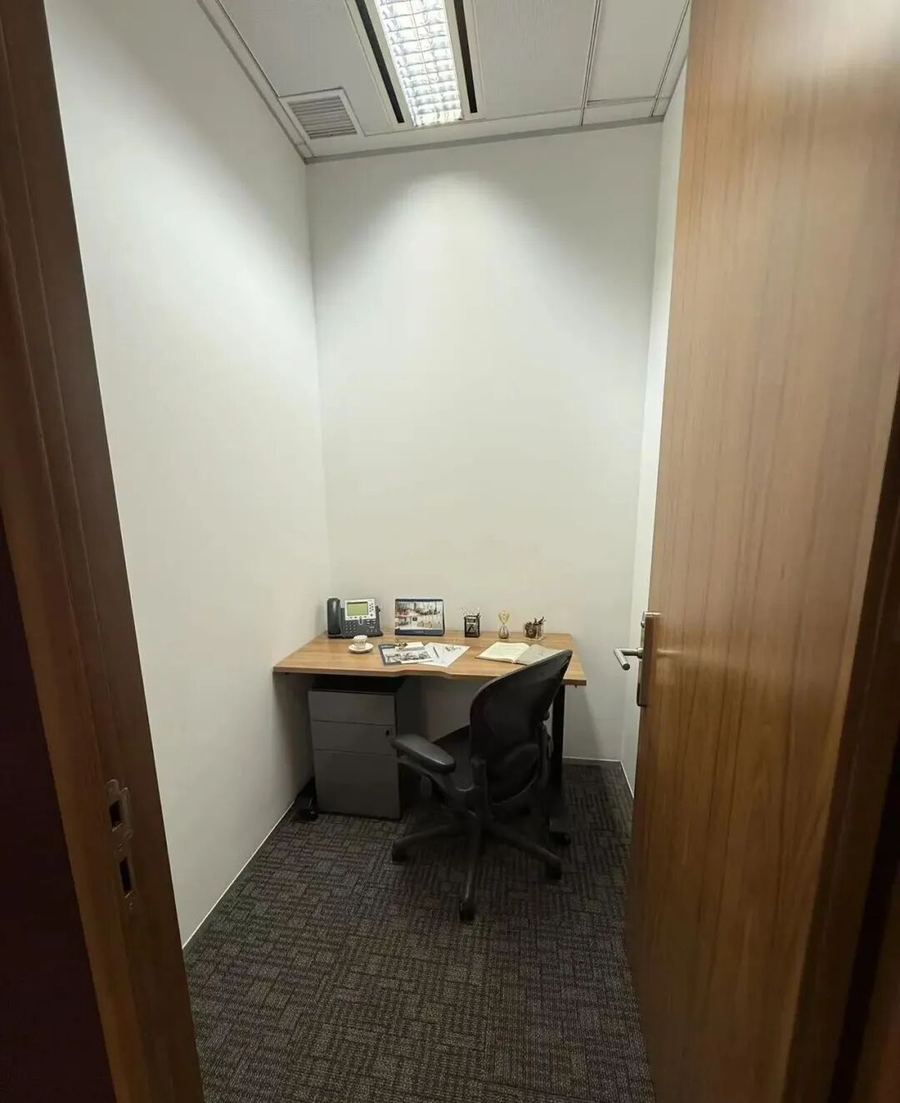 上海国金中心TEC一人独立办公室实景